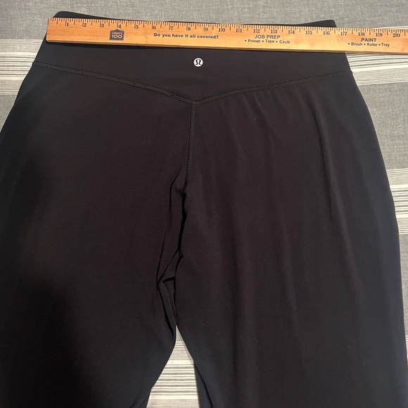 Lululemon 🍋 Align Jogger, black w/pockets, women’s size 14, Great Condition! - Picture 12 of 16